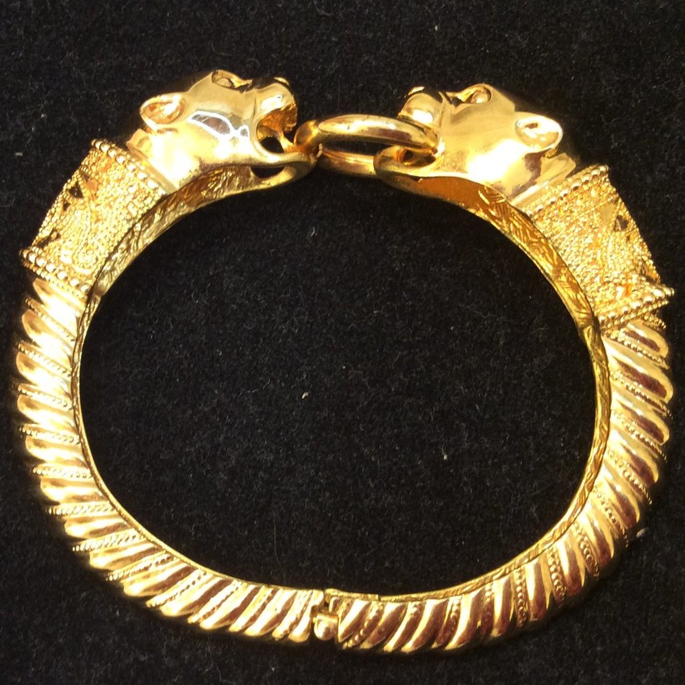 Vintage Joan Rivers Gold Dual Panther Head Bracelet.